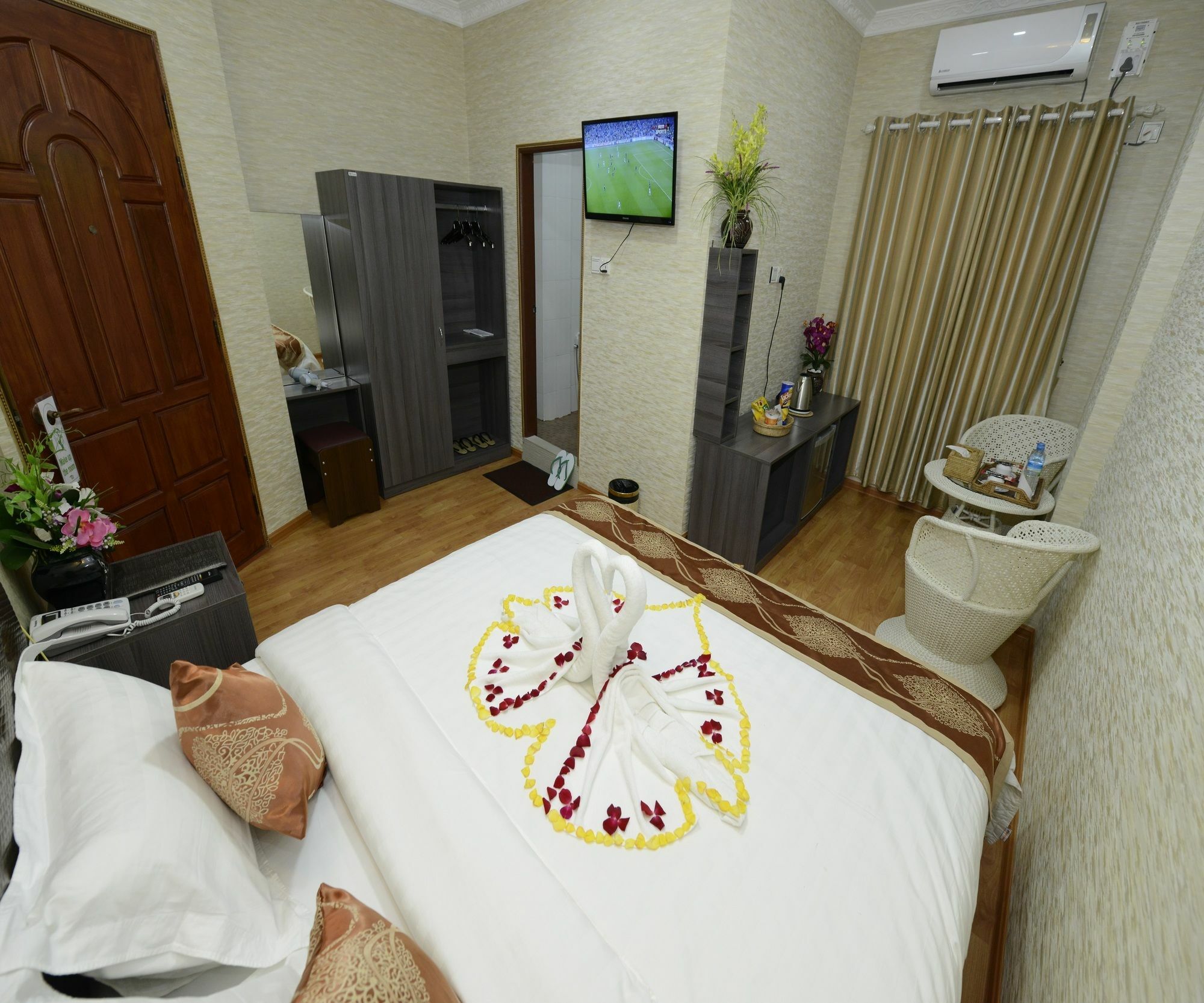Tiger One Hotel Mandalay Exterior foto